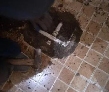 云县卫生间漏水维修公司为您分享下卫生间渗水如何处理及注意事项
